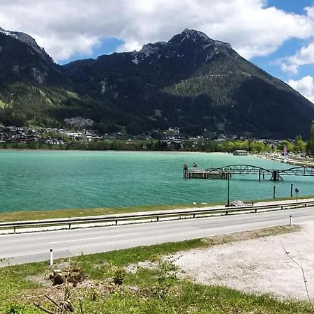 Mountain Pearl Daire *