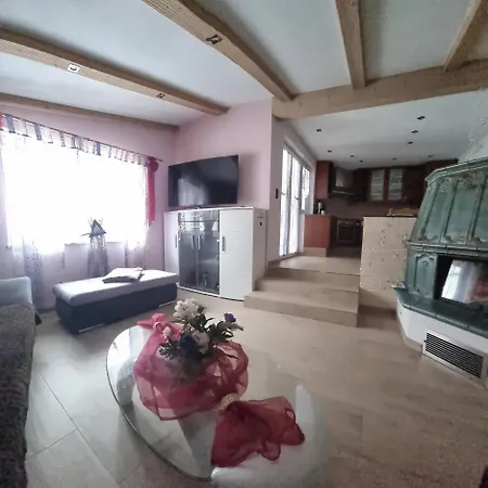Mountain Pearl Apartment